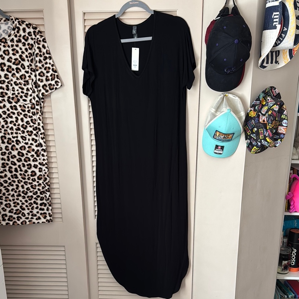 Elegant Black V-Neck Dress